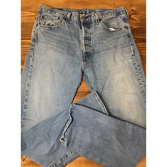 Levi's 501 Jeans Men's 34x32 Blue Cotton Denim Straight Leg Button Fly Workwear - Picture 5 of 6